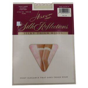 VTG Hanes Silk Reflections Silky Thigh Highs Size AB Pearl White Style 720 NEW